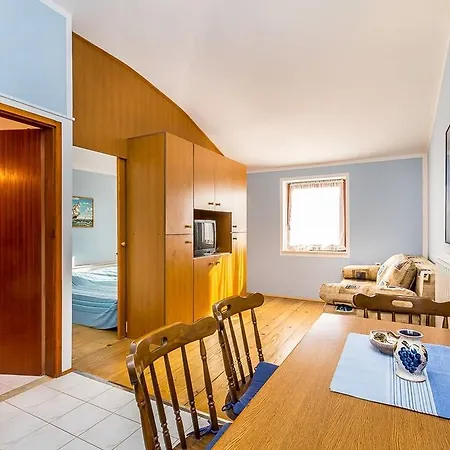 Apartman Kaporalin *