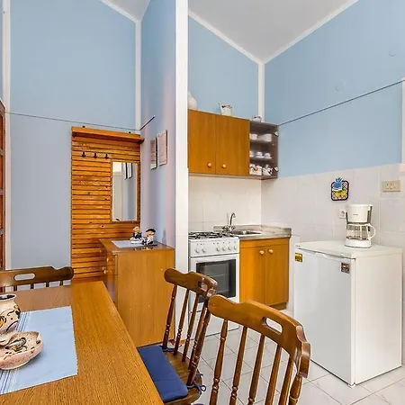 Kaporalin Apartman Vinkuran