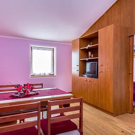 Apartman Kaporalin Vinkuran