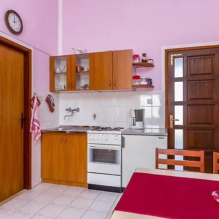 Apartman Kaporalin *
